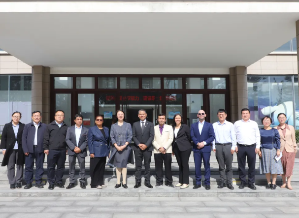 中德栋梁架桥 中哥技能合作——巴兰基亚大学代表团到访青岛职业技术学院并签署教育合作备忘录